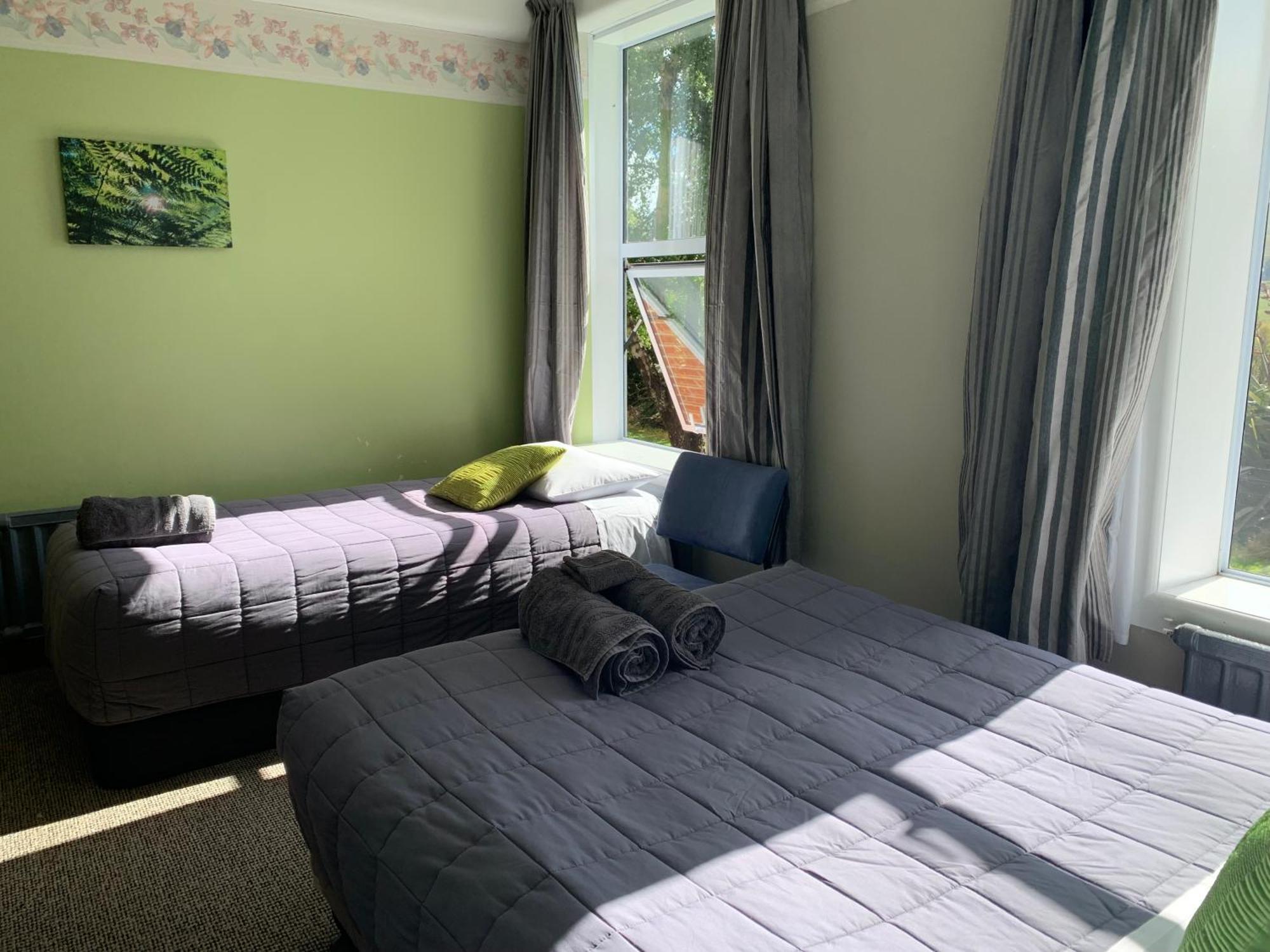 Thomas'S Catlins Lodge And Camp Ground Owaka 외부 사진